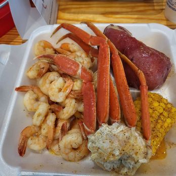 Te'Jun, The Texas Cajun- Keller - Crab cluster and shrimp - Seafood Near Me - Keller, Texas