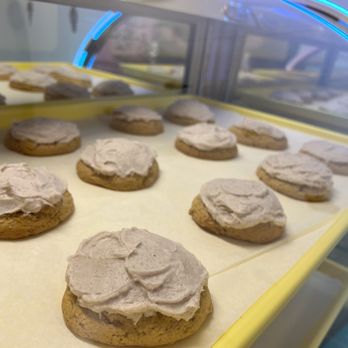 Scoops Cookies & Cones - Pumpkin spice cookies - Ice Cream & Frozen Yogurt Near Me - Crescent, Oklahoma Scoops Cookies & Cones - Pumpkin spice cookies - Ice Cream & Frozen Yogurt Near Me - Crescent, Oklahoma