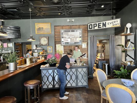 Catelli's Restaurant by null