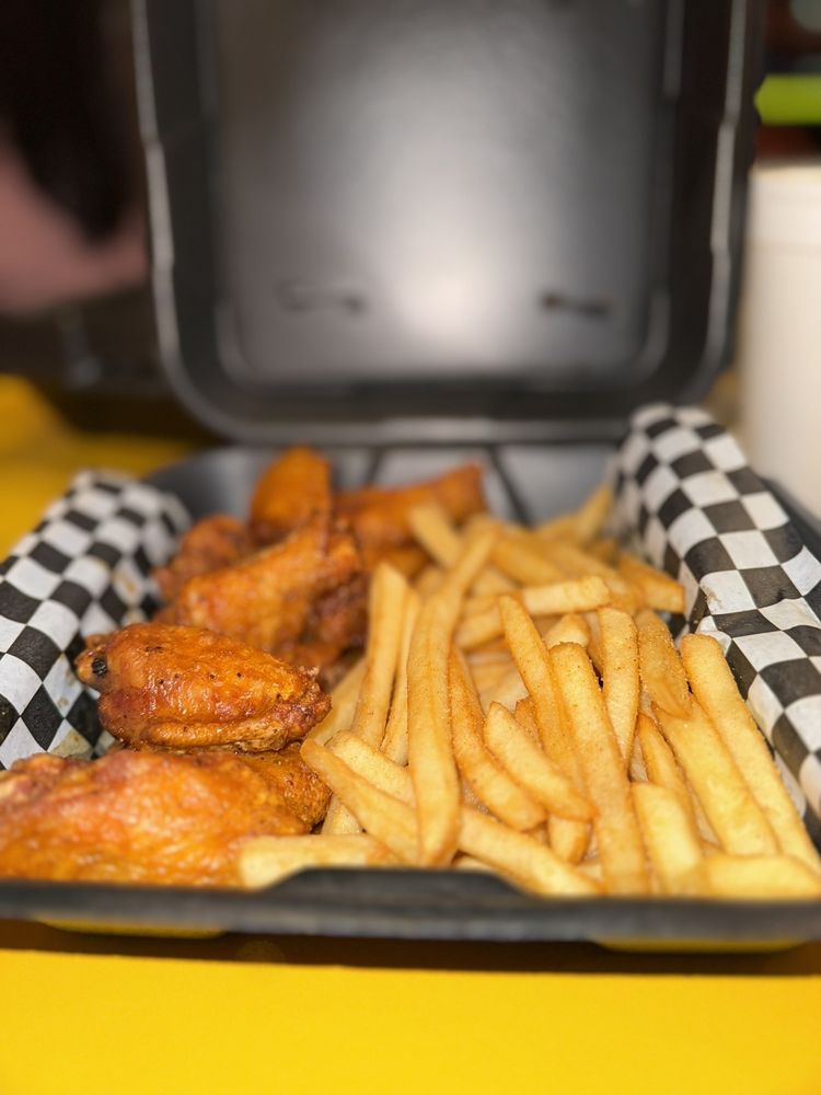 Big Mamas Wings & Things