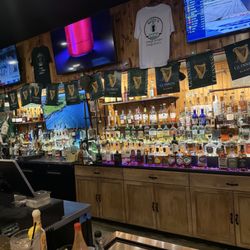 Kelly's Half Shell Pub - Main area