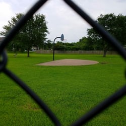 Amoco Park - Basketball court