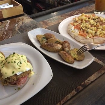 Dante Next Door - Crab cake eggs benedict, duck fat potatoes and smoked salmon pizza. - Italian Near Me - Cleveland, Ohio