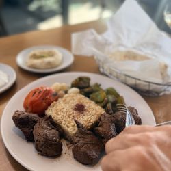 Pinafini - Filet mignon kebab .