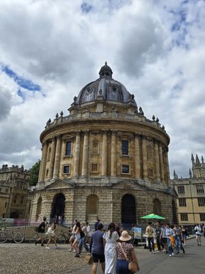 Radcliffe Camera by null