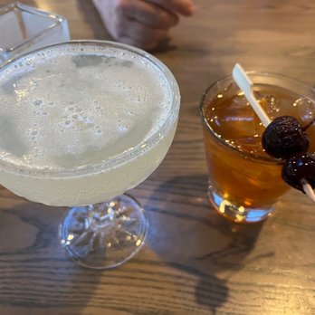 The Wild Goose Tavern - French 75 and traditional old fashioned - New American Near Me - Chatham, Massachusetts The Wild Goose Tavern - French 75 and traditional old fashioned - New American Near Me - Chatham, Massachusetts