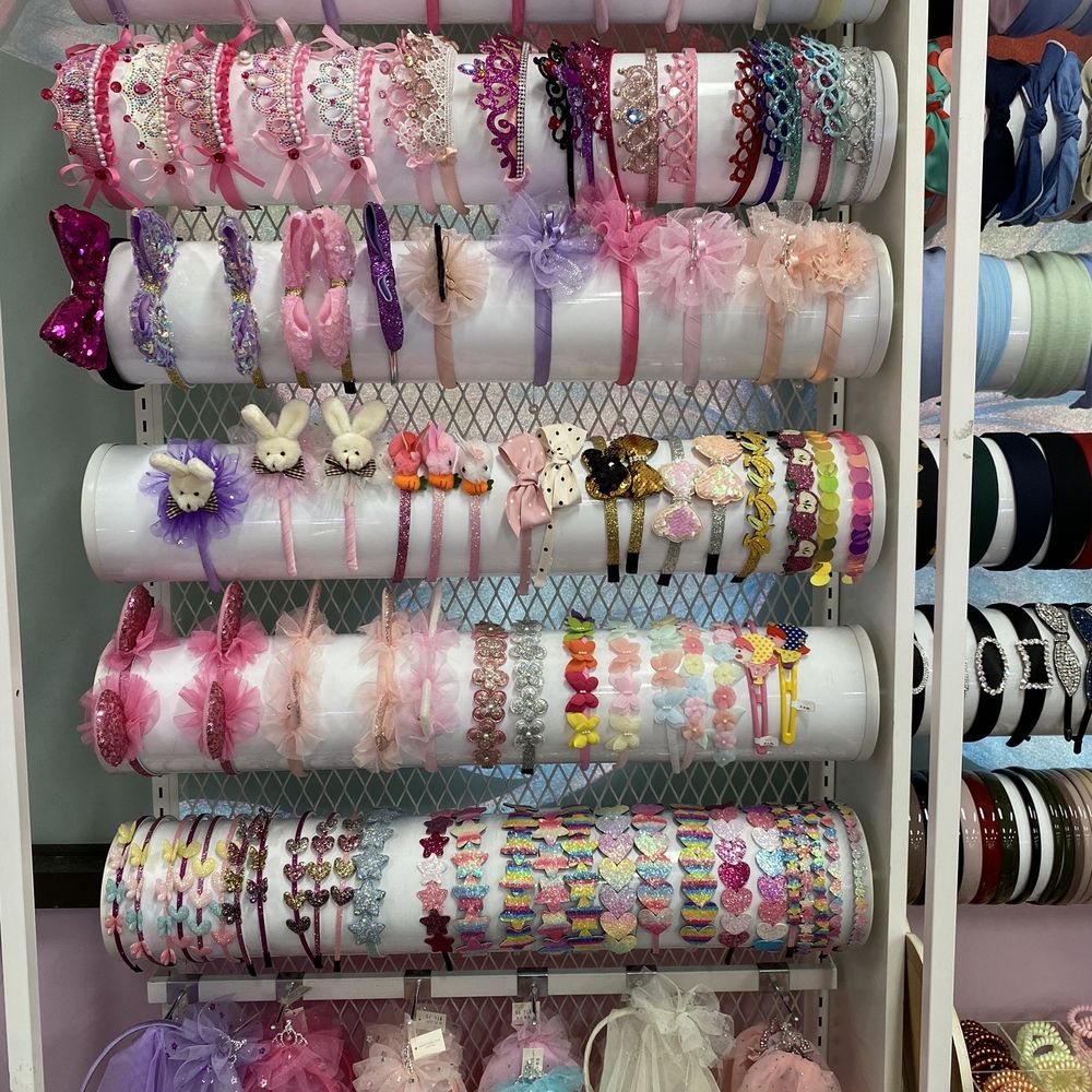 Pink Box - Toy Stores Near Me - Aiea, Hawaii Pink Box - Toy Stores Near Me - Aiea, Hawaii