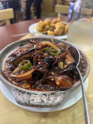 Hong Kong Clay Pot Restaurant by null