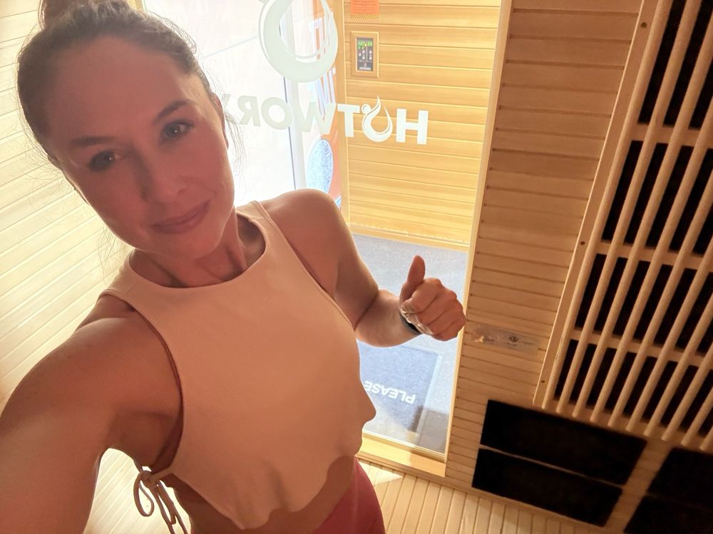 HOTWORX- Santa Rosa, CA - Fulton Market Place