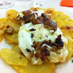 Restaurante Asador Los Canteros - Huevos estrellados con boletus
