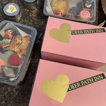 Deer Path Inn - Hotels Near Me - Lake Forest, Illinois Deer Path Inn - Hotels Near Me - Lake Forest, Illinois