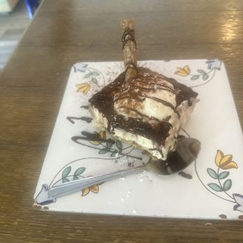 Locanda Amalfi - Tiramisu - Italian Near Me - Pleasanton, California