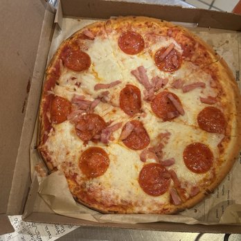 Blaze Pizza - Pizza Near Me - San Diego, California Blaze Pizza - Pizza Near Me - San Diego, California