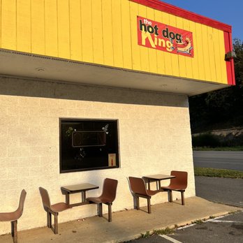 The Hot Dog King - Outside seating - Hot Dogs Near Me - Swannanoa, North Carolina