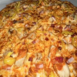 Jake's Saloon & Sports Pub - Buffalo chicken "Pizza"