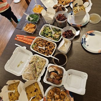Lucky House Chinese Restaurant - Chinese Near Me - Corona, New York Lucky House Chinese Restaurant - Chinese Near Me - Corona, New York