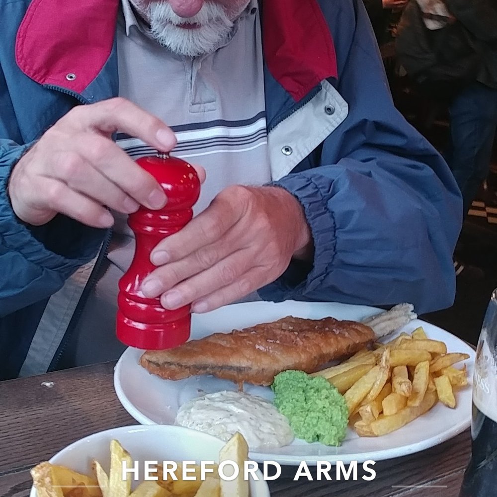 Hereford Arms - Pops with his fish n chips - Pubs Near Me - London, XGL