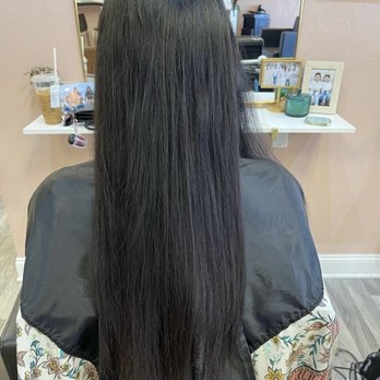 Enlighten Salon - This is the hair before. - Hair Salons Near Me - Stockton, California Enlighten Salon - This is the hair before. - Hair Salons Near Me - Stockton, California