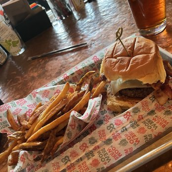 Moo & Brew - Beer Bar Near Me - Charlotte, North Carolina