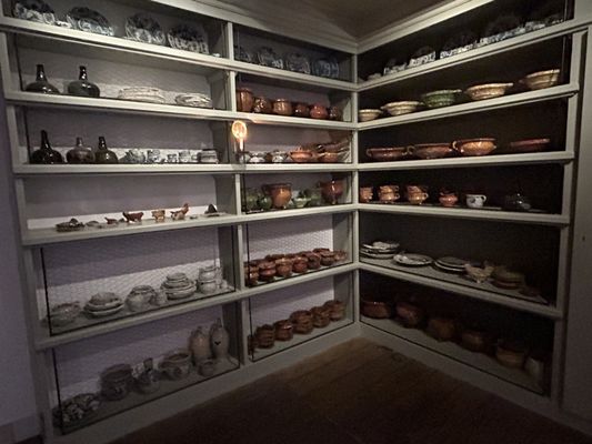 Ons' Lieve Heer op Solder (Our Lord in the Attic Museum) by null