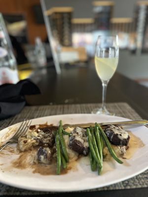Del Frisco's Double Eagle Steakhouse by null