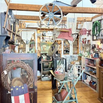 State Street Market Shops - Antiques Near Me - Elgin, Illinois State Street Market Shops - Antiques Near Me - Elgin, Illinois