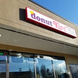 Exterior outside entrance of Donut King - Streetview - Beaverton, Oregon Exterior outside entrance of Donut King - Streetview - Beaverton, Oregon