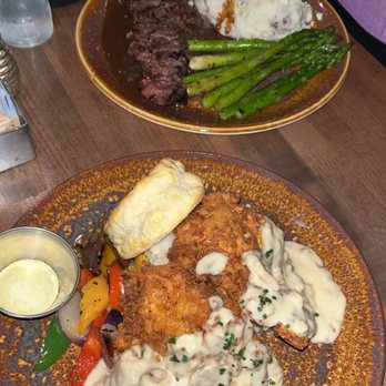 Reunion Kitchen + Drink - Rosemary's Chicken & Biscuits and Prime Flat Iron Steak - New American Near Me - Corona, California Reunion Kitchen + Drink - Rosemary's Chicken & Biscuits and Prime Flat Iron Steak - New American Near Me - Corona, California