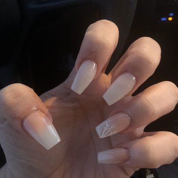 Nail Gloss - Nail Salons Near Me - Sterling Heights, Michigan