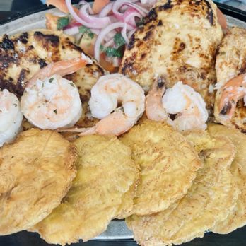 Colombian House - Chicken and shrimp - Colombian Near Me - White Plains, New York