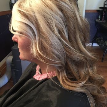 Through The Grapevine - Hair Salons Near Me - Dundee, Oregon Through The Grapevine - Hair Salons Near Me - Dundee, Oregon
