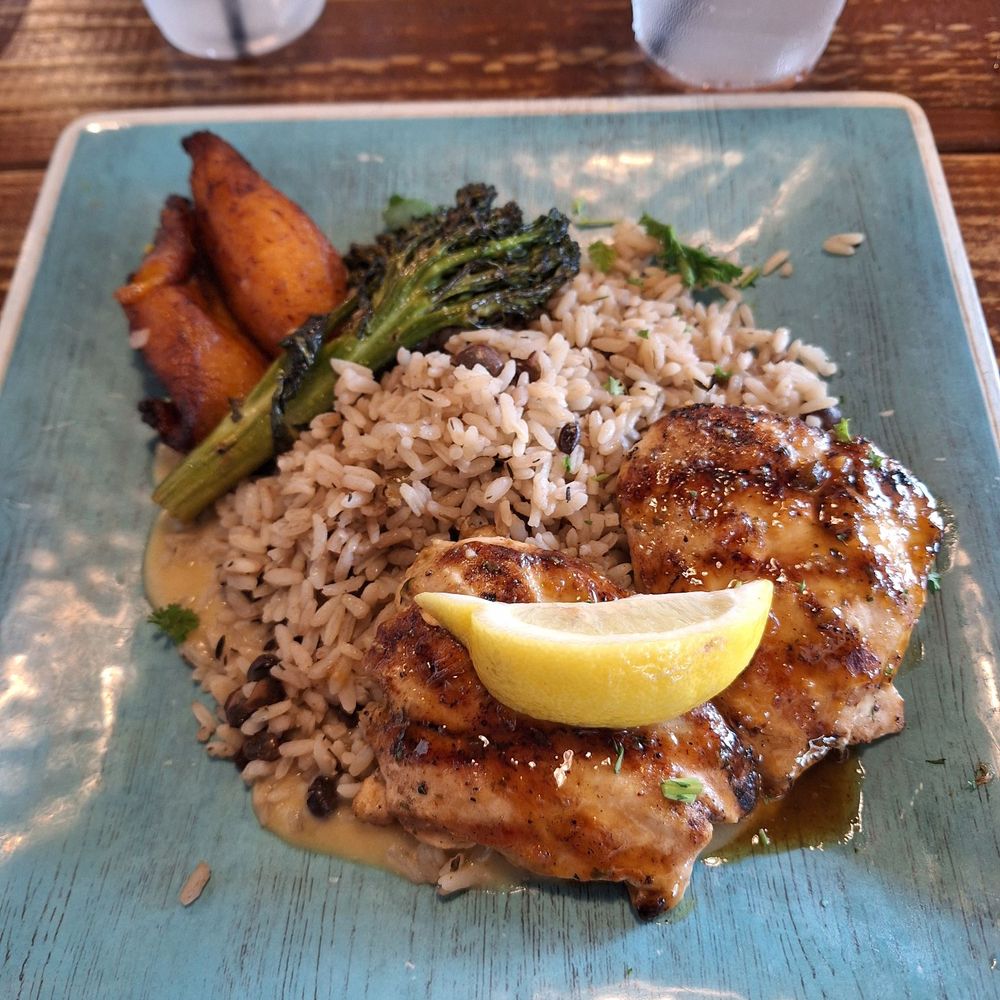 Salt Shack - Island chicken platter. Rice and black beans, broccoli and plantains. - Seafood Near Me - Clermont, Florida Salt Shack - Island chicken platter. Rice and black beans, broccoli and plantains. - Seafood Near Me - Clermont, Florida