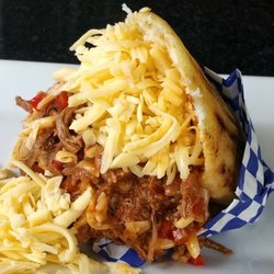 Bocas Grill Brickell - Arepa Pelúa
