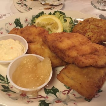 Jack Pandl's Whitefish Bay - Fish Fry with potato pancakes - American Near Me - Milwaukee, Wisconsin
