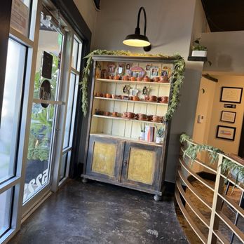 Olmos Pluma - Coffee & Tea Near Me - Olmos Park, Texas