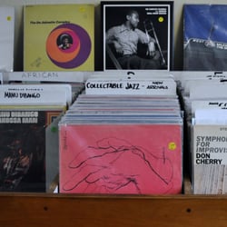 Groove Yard - Hundred's of collectable jazz LPs.