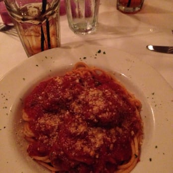 Gino's Restaurant - Yum! - Italian Near Me - Baton Rouge, Louisiana