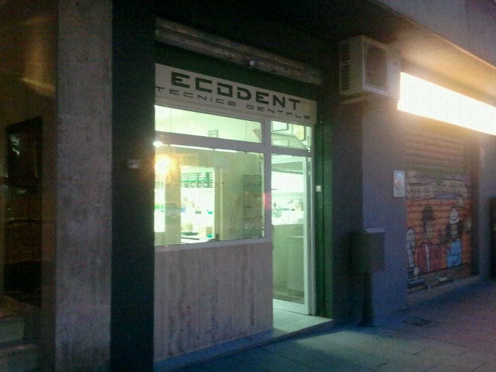 ECODENT TECNICS DENTALS DR. VICENTE ZARAGOZA, 52 BAJOS Calle Doctor