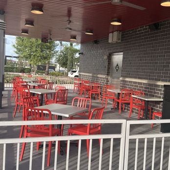Portillo's - Outside seating - Hot Dogs Near Me - Orlando, Florida