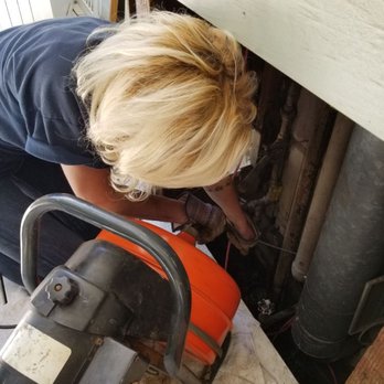 Ruiz Plumbing - Getting down and dirty with the drain snake - Plumbing Near Me - Los Angeles, California Ruiz Plumbing - Getting down and dirty with the drain snake - Plumbing Near Me - Los Angeles, California
