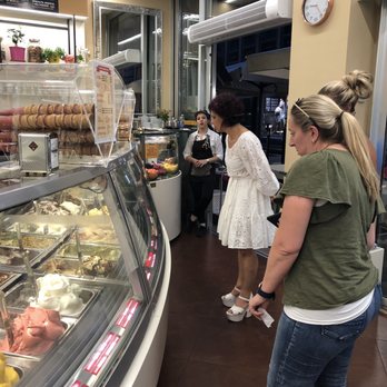 Vanilla Gelati Italiani - People carefully Picking flavors - Ice Cream & Frozen Yogurt Near Me - Milan, Michigan Vanilla Gelati Italiani - People carefully Picking flavors - Ice Cream & Frozen Yogurt Near Me - Milan, Michigan