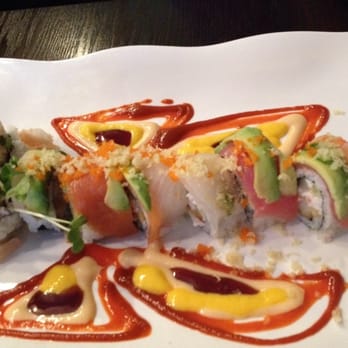 Mon Roll House - Japanese Near Me - Santa Monica, California