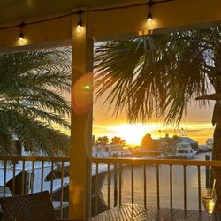 Hurricane Hole Restaurant - Outdoor seating