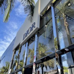 Exterior photo of Christian Dior Boutique - Beverly Hills, California Exterior photo of Christian Dior Boutique - Beverly Hills, California