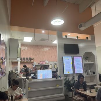 Springly - Busy kitchen - Vietnamese Near Me - Fresno, California Springly - Busy kitchen - Vietnamese Near Me - Fresno, California