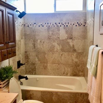 EZ Design & Build - Prior bathtub - ugly and awkward - General Contractors Near Me - San Diego, California EZ Design & Build - Prior bathtub - ugly and awkward - General Contractors Near Me - San Diego, California