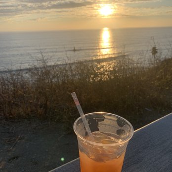 Moss Beach Distillery - Mai tai - Seafood Near Me - Moss Beach, California