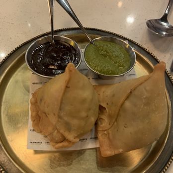 Feringhee - Modern Indian Cuisine - Green pea and Cheddar Samosa - Indian Near Me - Chandler, Arizona