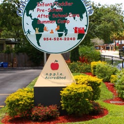 Children's World South - Q.R.I.S. 5+ RATING , A.P.P.L.E. ACCREDITED, GOLD SEAL WINNER, CREATIVE CURRICULUM, FREE VPK, FREE BREAKFAST LUNCH SNACK,