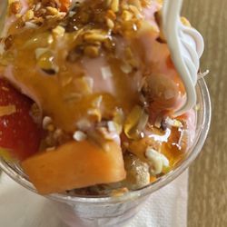 Fruteria Los Trejo - Fruit with Yogurt, Granola, Honey